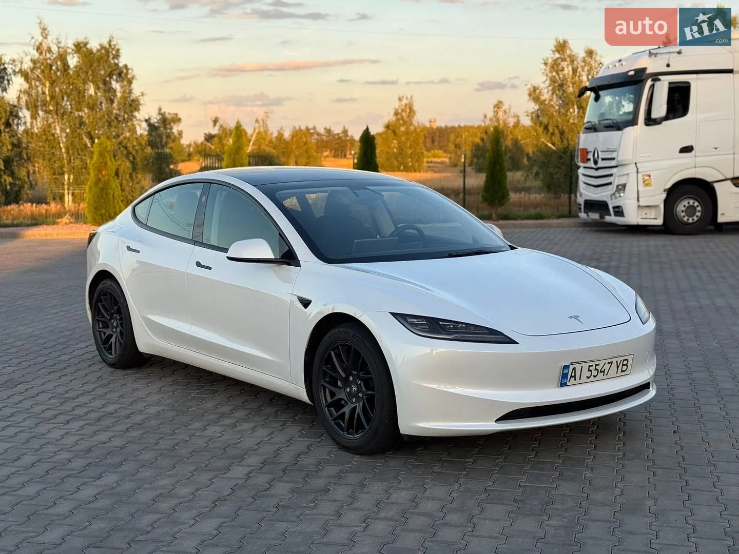 2024 Tesla Model 3 - мініатюра 12