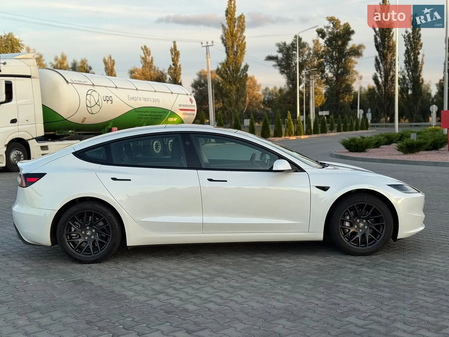 2024 Tesla Model 3 - мініатюра 30