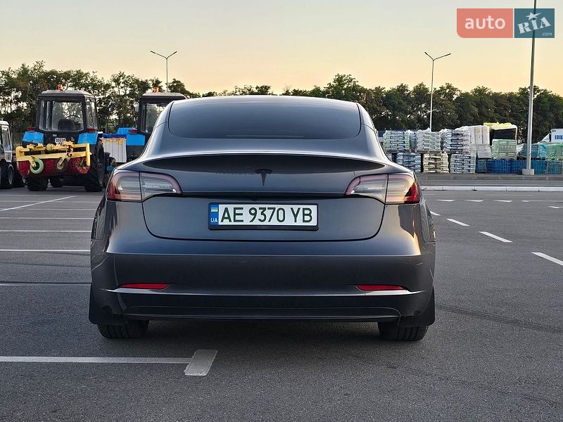 Седан Tesla Model 3 2023 в Дніпрі фото 22 Седан Tesla Model 3 2023 в Дніпрі