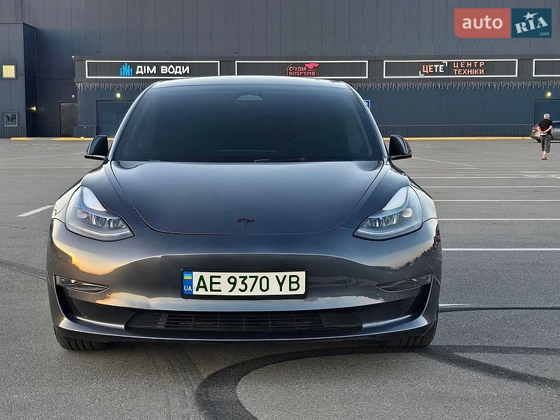 Седан Tesla Model 3 2023 в Дніпрі фото 26 Седан Tesla Model 3 2023 в Дніпрі