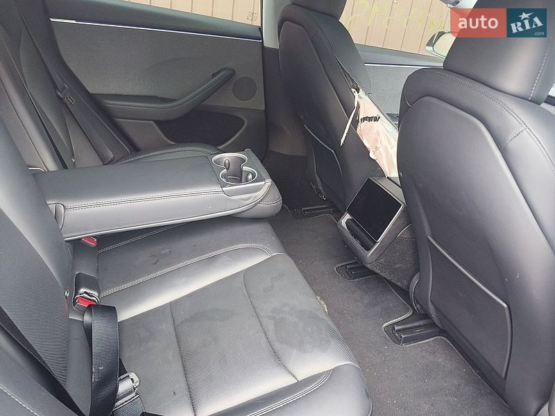 Седан Tesla Model 3 2025 в Києві