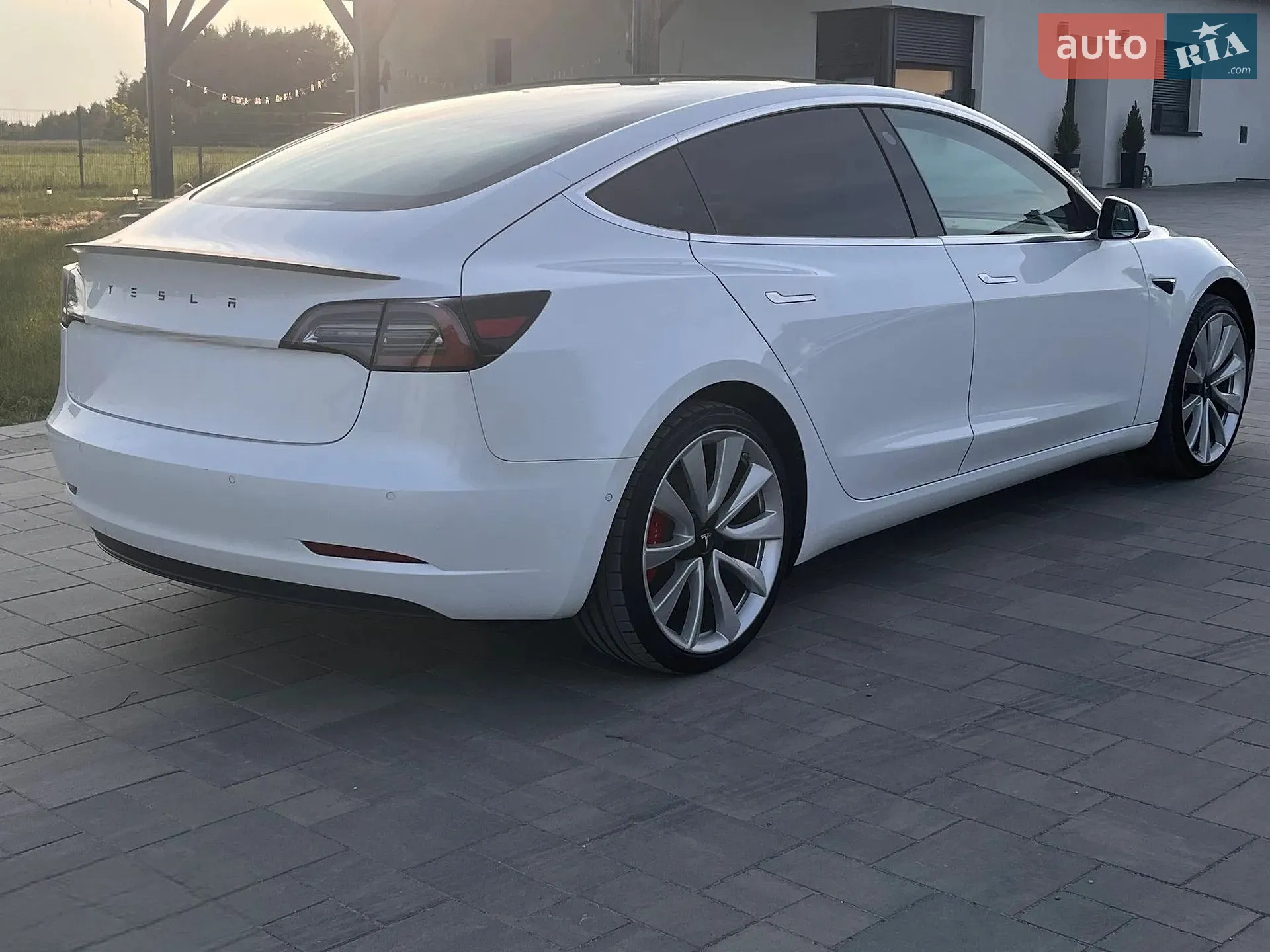 2019 Tesla Model 3 - мініатюра 4