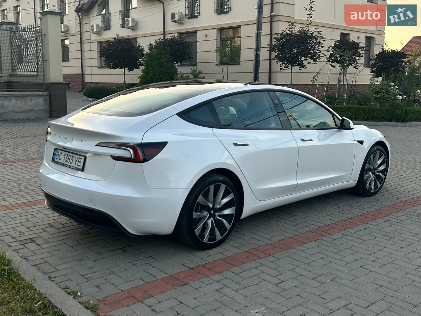 2024 Tesla Model 3 - мініатюра 13