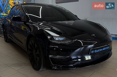 Седан Tesla Model 3 2022 в Львові