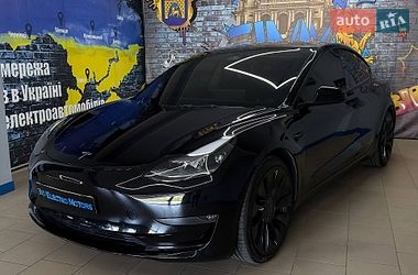 Седан Tesla Model 3 2022 в Львові