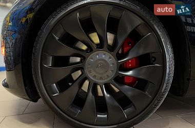Седан Tesla Model 3 2022 в Львові