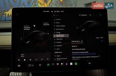 Седан Tesla Model 3 2022 в Львові
