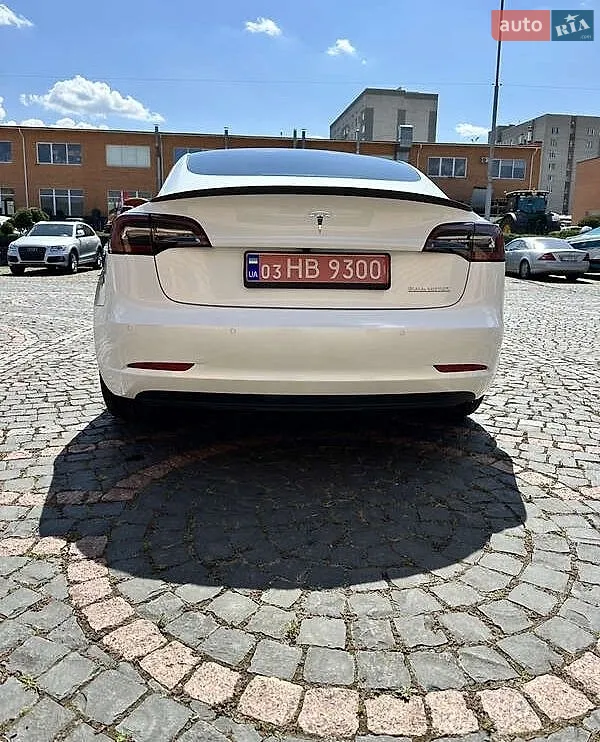 2022 Tesla Model 3 - мініатюра 5