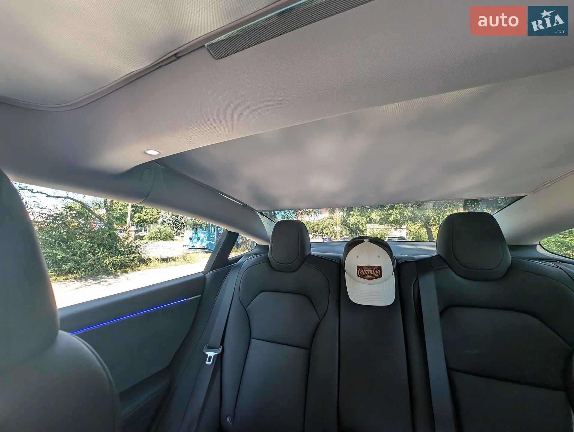 2025 Tesla Model 3 - мініатюра 10