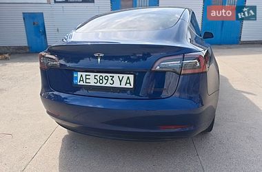 Седан Tesla Model 3 2021 в Томаковке