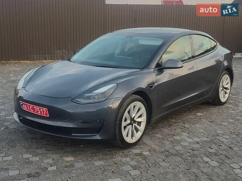 Tesla Model 3 2023