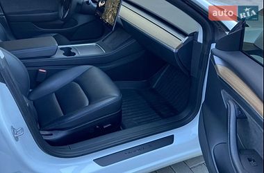 Седан Tesla Model 3 2023 в Києві