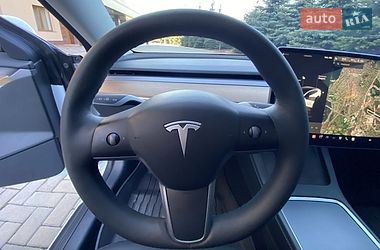 Седан Tesla Model 3 2023 в Києві