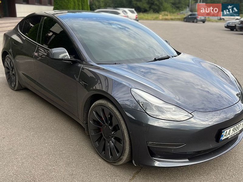 Седан Tesla Model 3 2021 в Днепре