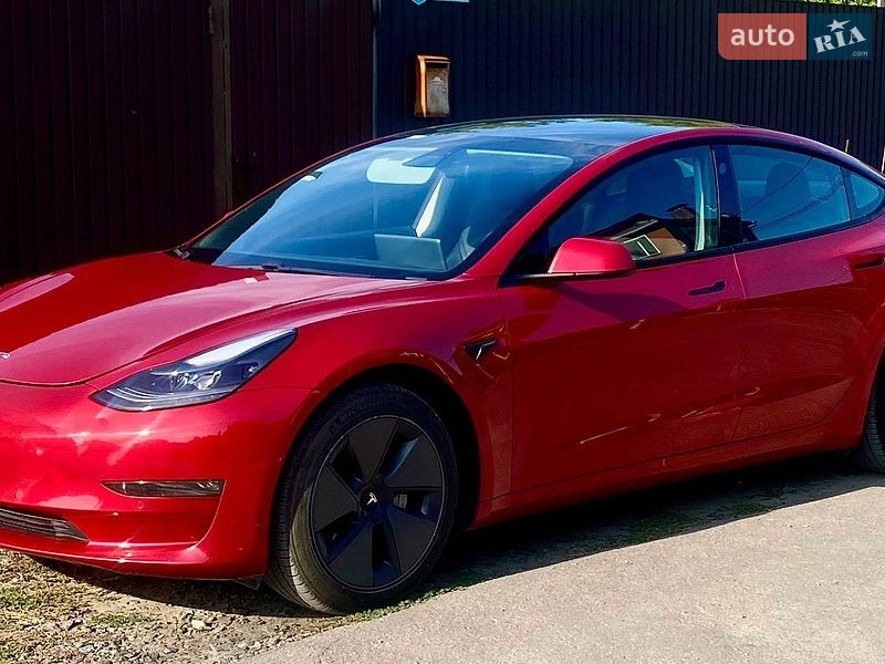Седан Tesla Model 3 2021 в Харкові