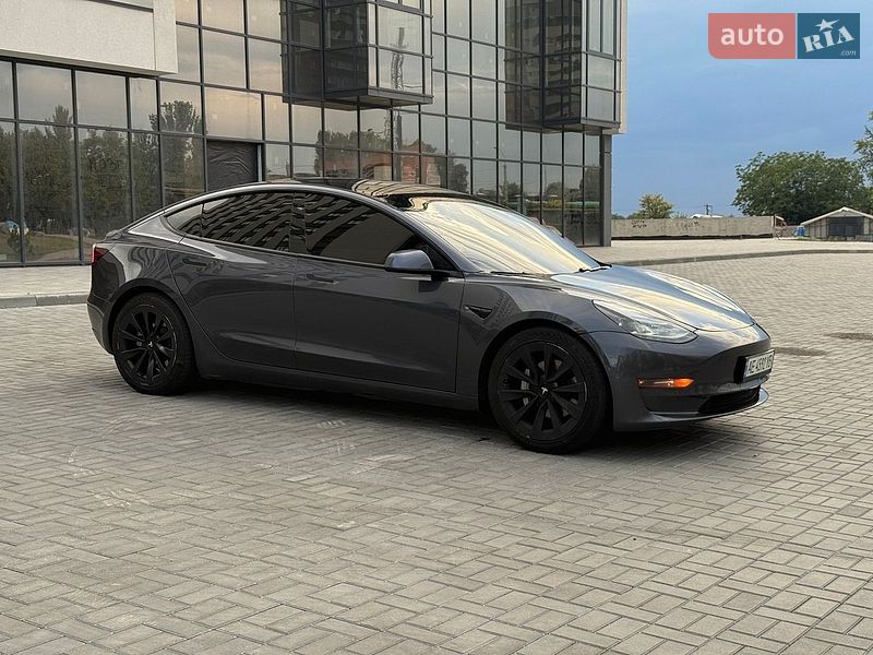 Седан Tesla Model 3 2021 в Днепре фото 4 Седан Tesla Model 3 2021 в Днепре