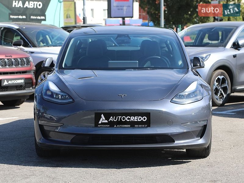 Седан Tesla Model 3 2022 в Харькове