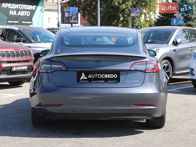 Седан Tesla Model 3 2022 в Харькове
