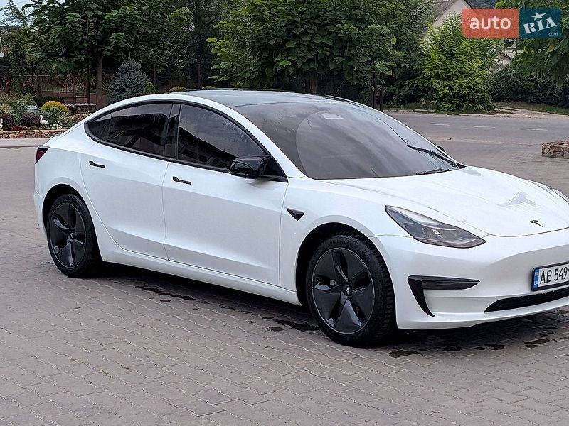 Седан Tesla Model 3 2022 в Могилів-Подільському