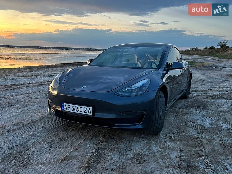 Tesla Model 3 2022 Tesla Model 3 2022
