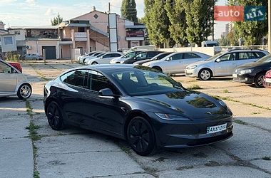 Седан Tesla Model 3 2024 в Харкові