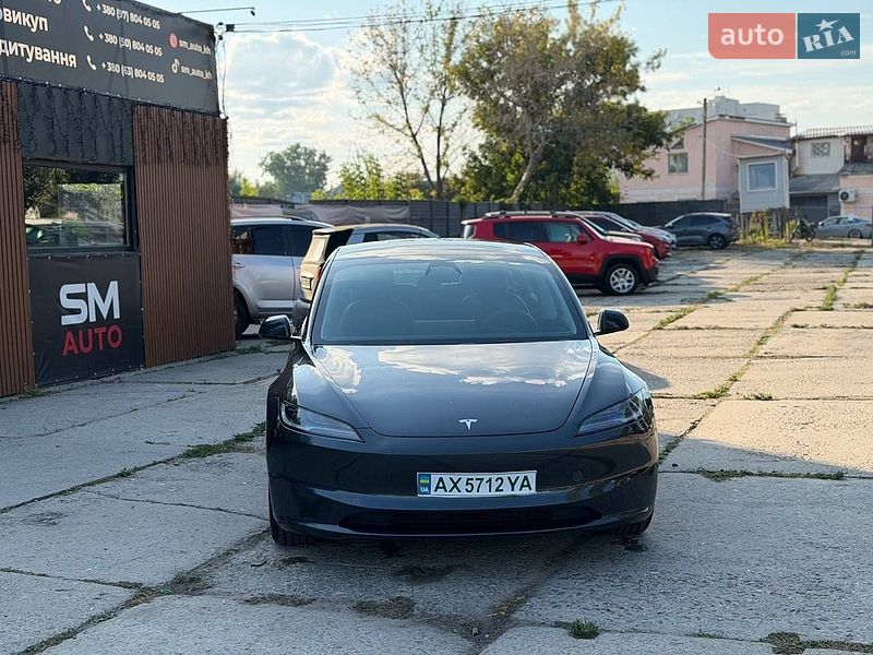 Седан Tesla Model 3 2024 в Харкові