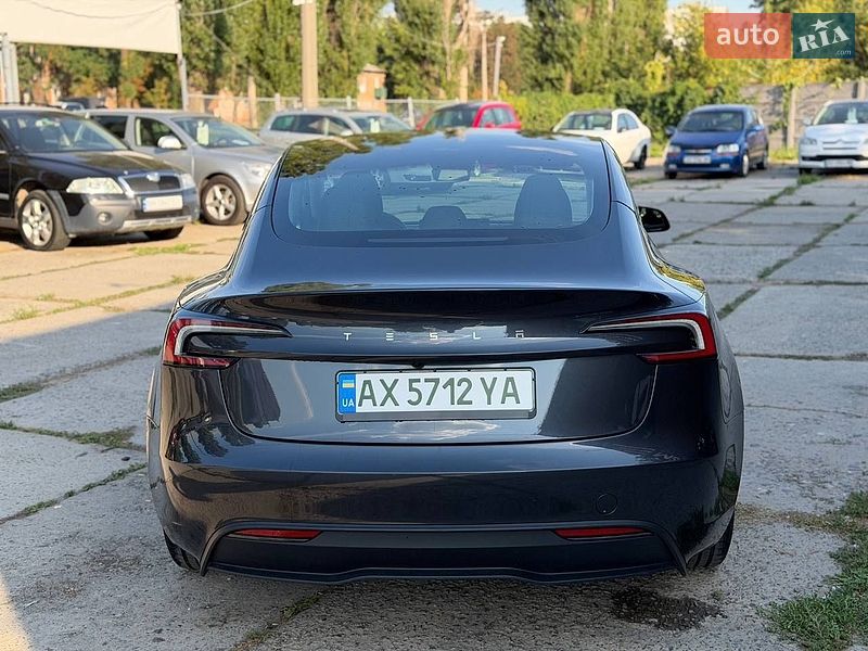 Седан Tesla Model 3 2024 в Харкові