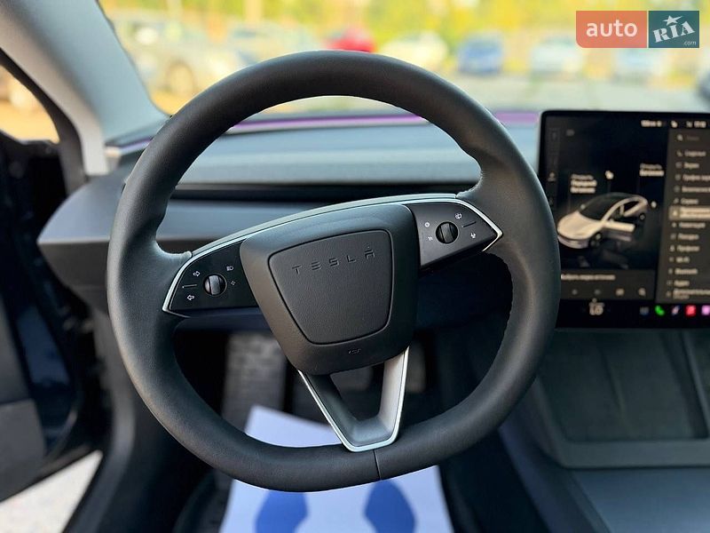 Седан Tesla Model 3 2024 в Харкові