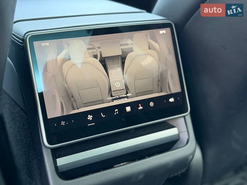 Седан Tesla Model 3 2024 в Харкові
