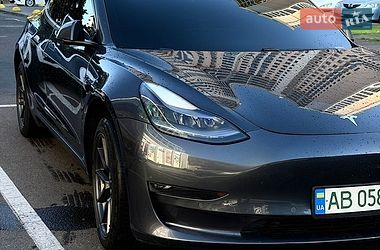 Седан Tesla Model 3 2021 в Одесі