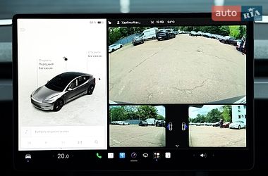 Седан Tesla Model 3 2025 в Киеве
