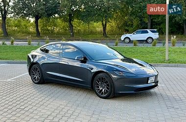 Седан Tesla Model 3 2024 в Рівному