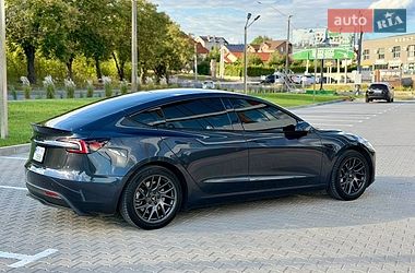 Седан Tesla Model 3 2024 в Рівному