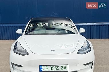 Седан Tesla Model 3 2018 в Киеве
