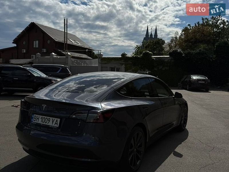 Седан Tesla Model 3 2021 в Одессе
