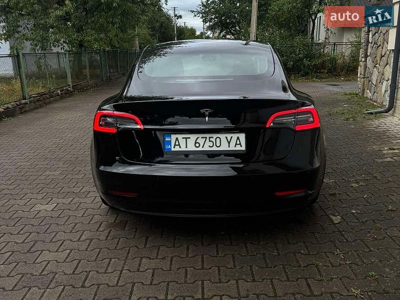 Седан Tesla Model 3 2022 в Надвірній фото 4 Седан Tesla Model 3 2022 в Надвірній