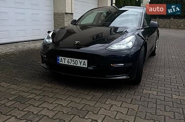 Седан Tesla Model 3 2022 в Надвірній фото 5 Седан Tesla Model 3 2022 в Надвірній