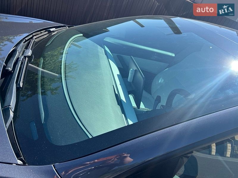 Седан Tesla Model 3 2020 в Городку