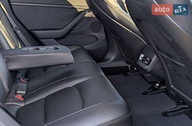 Седан Tesla Model 3 2021 в Ковеле