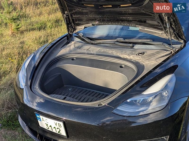 Седан Tesla Model 3 2021 в Ковеле
