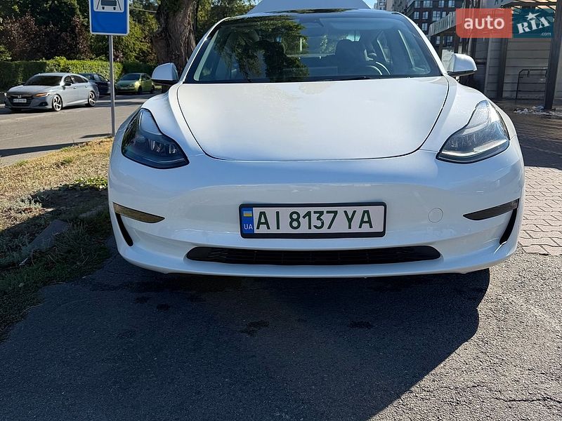 Седан Tesla Model 3 2023 в Киеве фото 2 Седан Tesla Model 3 2023 в Киеве