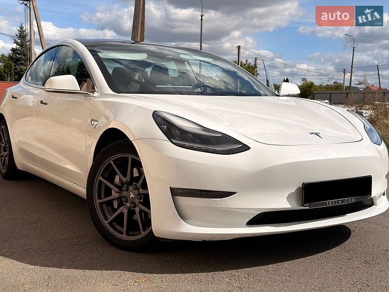 Седан Tesla Model 3 2020 в Ковеле