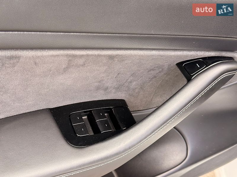 Седан Tesla Model 3 2020 в Ковеле