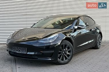Седан Tesla Model 3 2022 в Рівному
