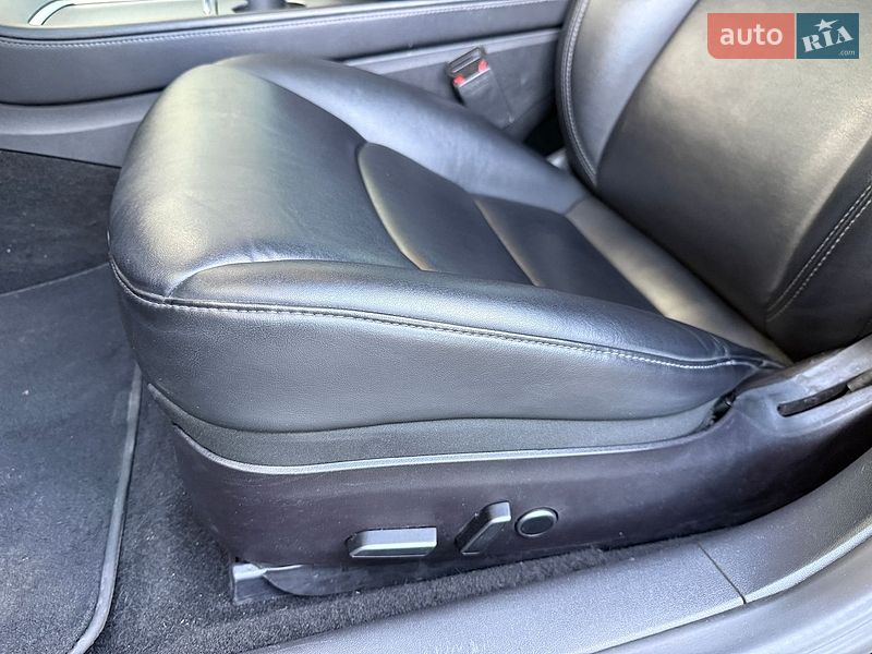 Седан Tesla Model 3 2022 в Рівному