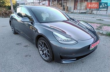 Седан Tesla Model 3 2018 в Киеве