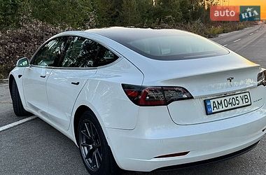 Седан Tesla Model 3 2019 в Житомирі