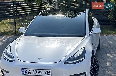 Седан Tesla Model 3 2021 в Львові фото Седан Tesla Model 3 2021 в Львові
