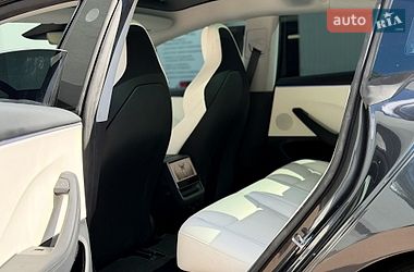 Седан Tesla Model 3 2024 в Києві