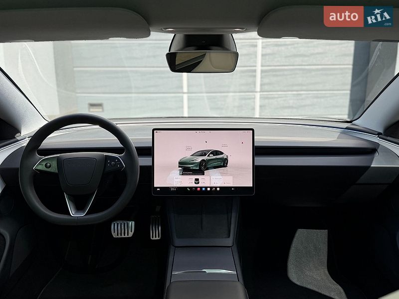 Седан Tesla Model 3 2024 в Києві